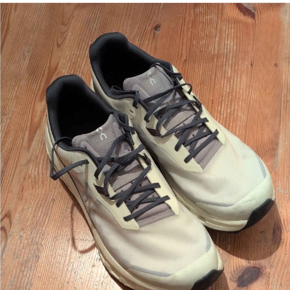 On Running Athletic Shoes in Cream and Black